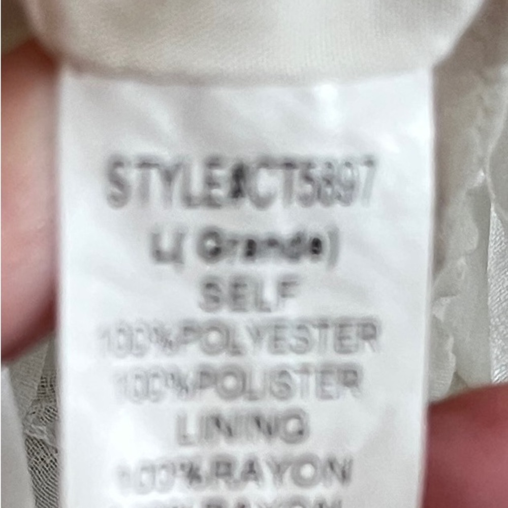 Crescent White Textured Blouse - Picture 7 of 7